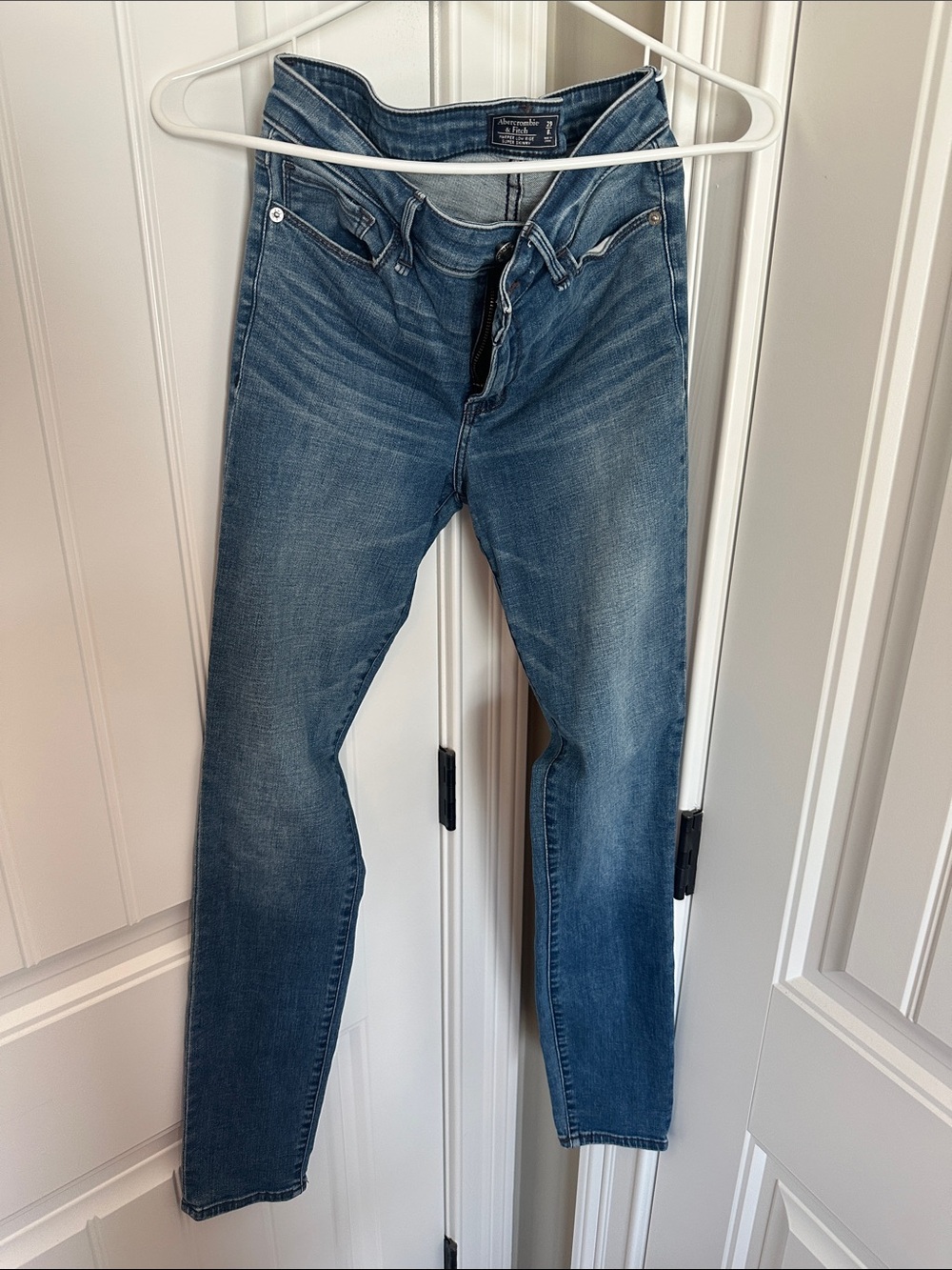 Abercrombie & Fitch Women's Skinny Jeans - Faded Blue